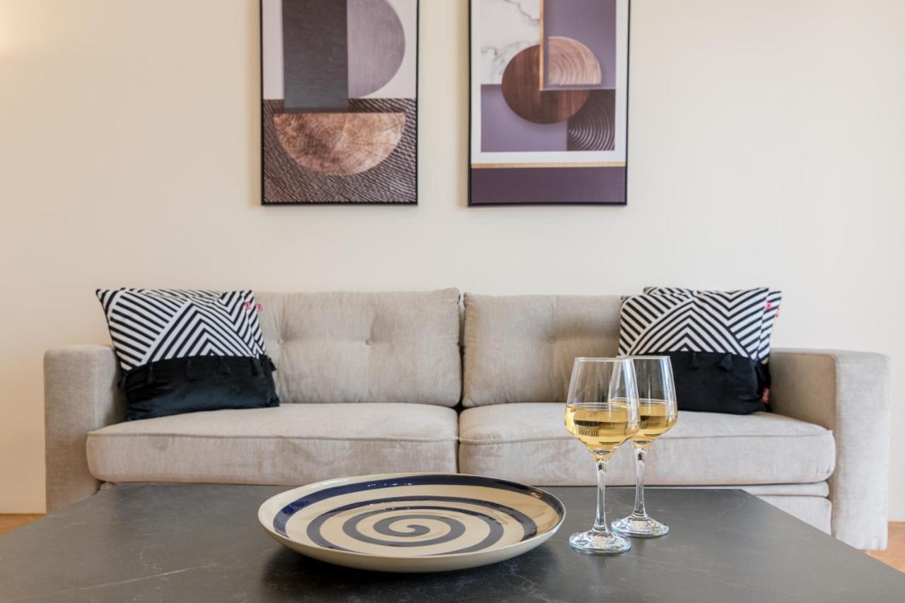 Phaedrus Living: City Center Flat Michalakopoulou Афіни Екстер'єр фото